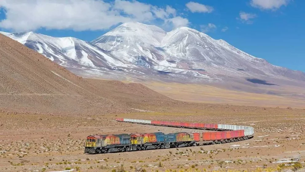ferrocarril-de-antofagasta-a-bolivia-para-contemplar-y-escuchar