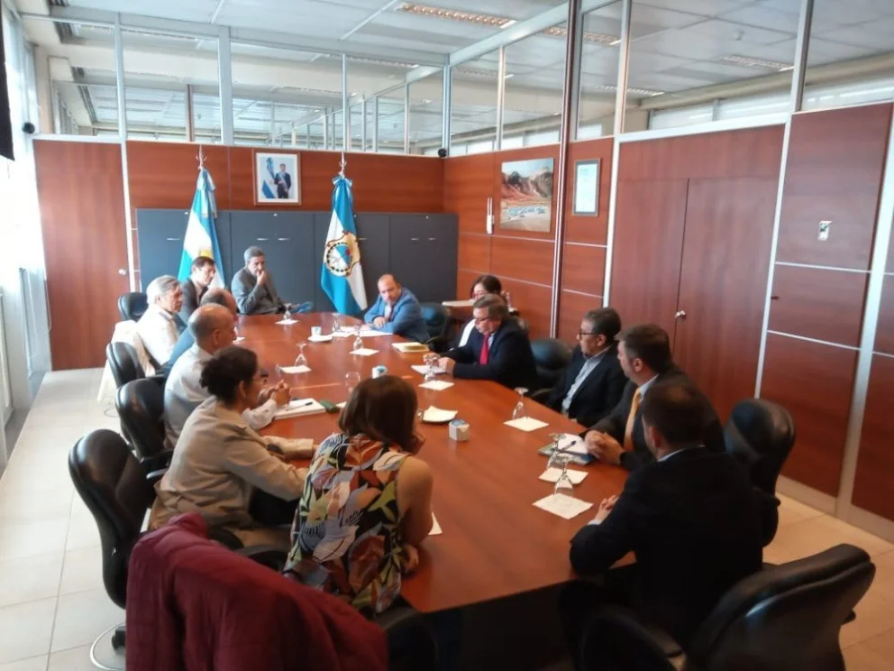 2bd61455dde7811d254a60ea53472d5c_XL