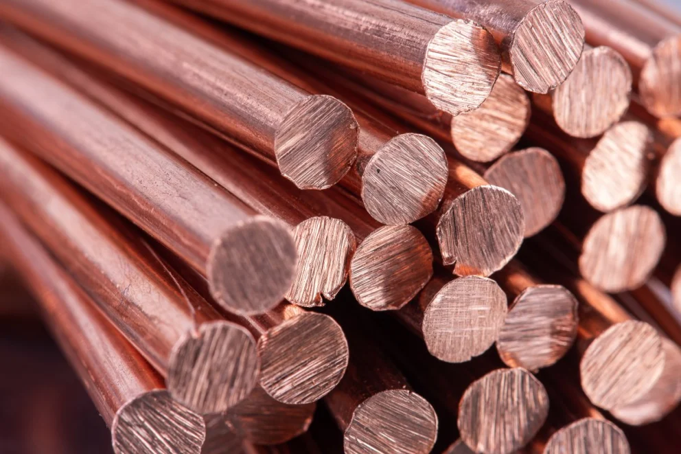 ey-close-up-copper-wires-thumbnail-v1-20221117