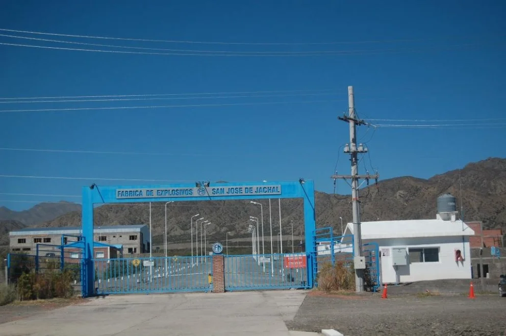 El cierre de una petroquímica complica a Fabricaciones Militares en Jáchal