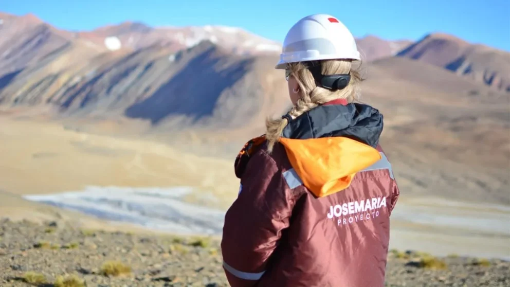 BHP Lundin Vicuña comunicación