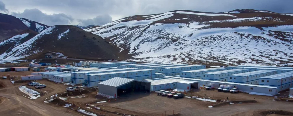 Lundin venta minas Distrito Vicuña San Juan