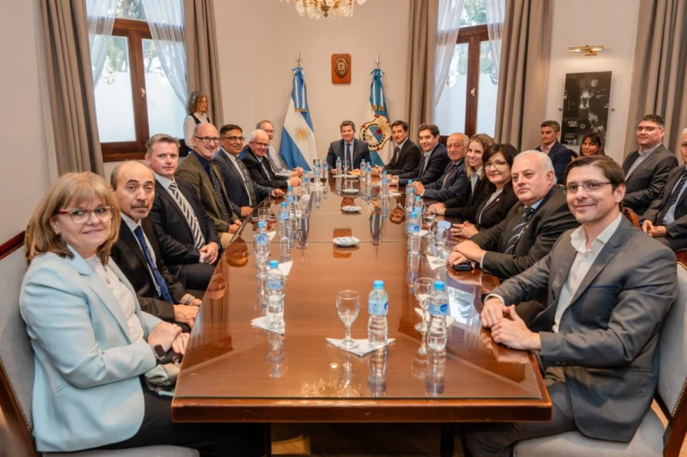 Gobierno san juan UNSJ acuerdo australia