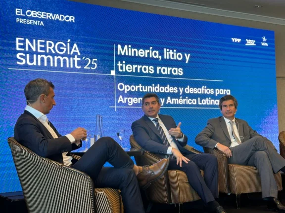 Orrego ató la reglamentación de la Ley de Glaciares y la ...