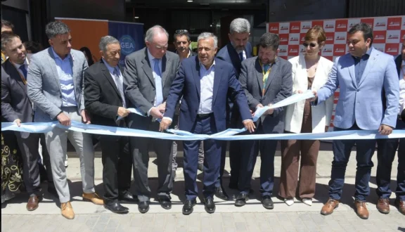 Cornejo profundiza la matriz minera de Mendoza con el envío de 5 ...