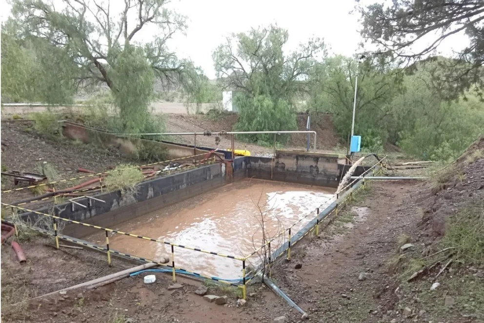 Organizaciones antimineras recomendaban no tomar agua ni permitir que los animales lo hagan. La idea era generar panico.
