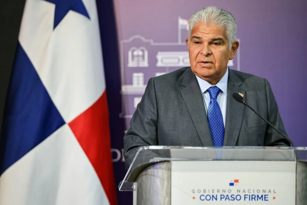 El presidente panameño, José Raúl Mulino, recibió las recomendaciones oficiales sobre Cobre Panamá, que contemplan negociar con First Quantum una operación limitada destinada a financiar el cierre ordenado de la mina.